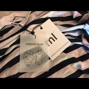Nursing scarf